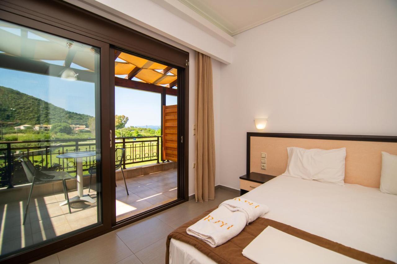 Riviera Perdika Hotel Exterior photo